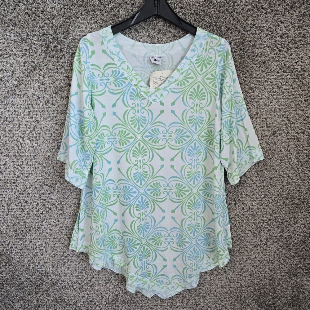 Lost River Clothing Top Womens Medium Green Hand Batiked Pullover Printed Casual